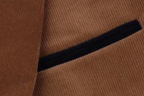 Blazer Oxford Edge masculino slim fit em algodão, com bolsos contrastantes e botão único. Perfeito para looks smart-casual nas meia estações.


