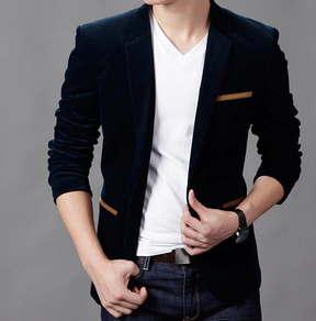Blazer Oxford Edge masculino slim fit em algodão, com bolsos contrastantes e botão único. Perfeito para looks smart-casual nas meia estações.

