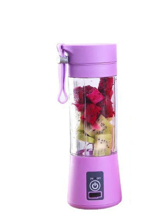 Mini liquidificador portátil JuicyGo rosa cheio de frutas coloridas pronto para bater smoothies saudáveis

